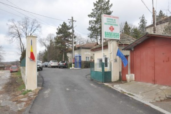 Centrele de permanenţă, pasate în ograda autorităţilor locale